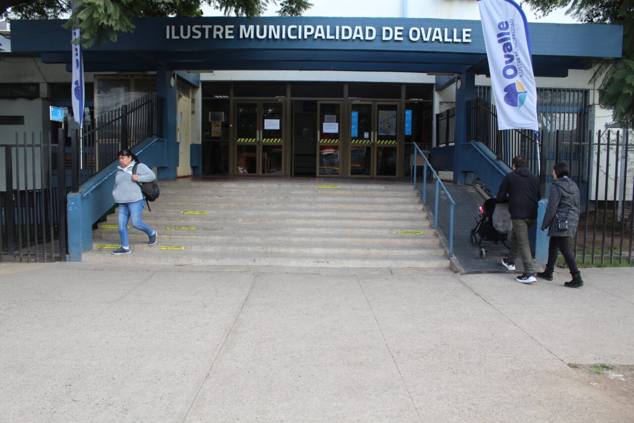Adultos mayores podrán optar a beneficios en pago de Derechos de Aseo Domiciliario