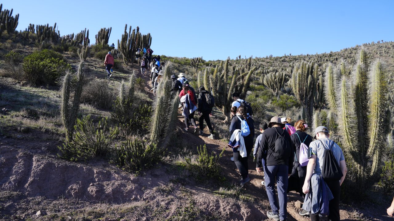 Municipio de Ovalle invita a trekking familiar hacia el Cerro Las Antenas