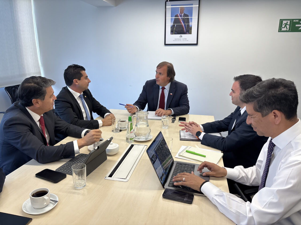 Gestionan recursos para la recuperación del Cendyr Municipal y el avance del proyecto deportivo de Sotaquí