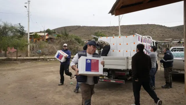 Municipalidad de Ovalle entregó 5 mil cajas de alimentos a familias afectadas por el sistema frontal