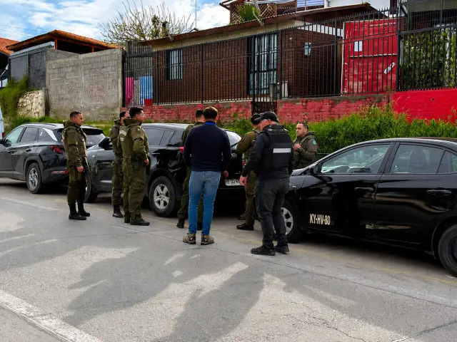 Patrullaje preventivo de Seguridad Pública municipal permite recuperar vehículo con encargo por robo en Ovalle