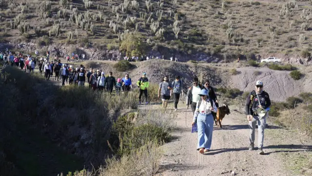 Todos invitados a disfrutar la naturaleza en el Trekking Familiar por los senderos de Huamalata