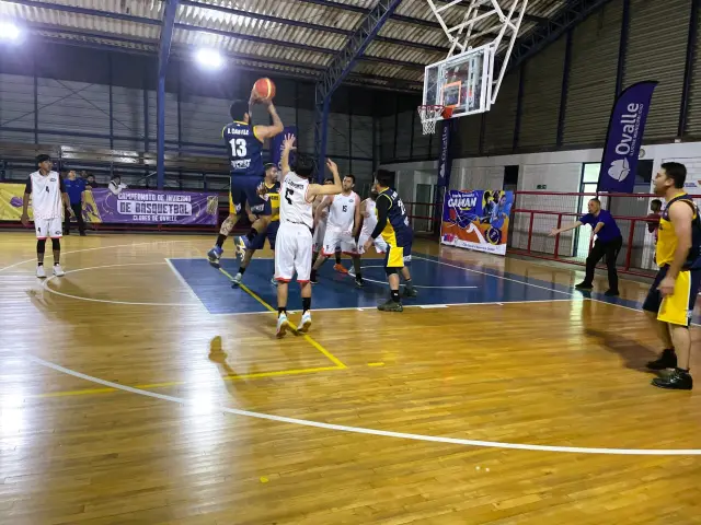 Con entretenidos encuentros se inició el Campeonato de Básquetbol “Primavera 2024” en Ovalle