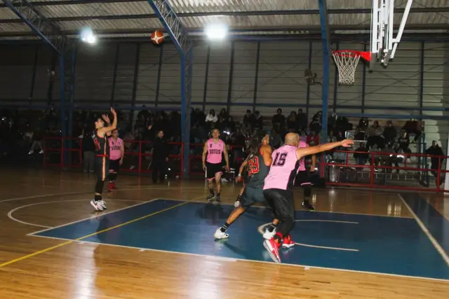 Este jueves continúa el Campeonato Comunal de Básquetbol Primavera 2024 en Ovalle
