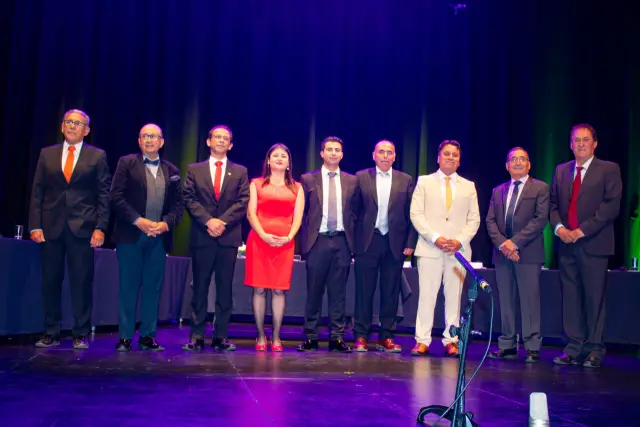 Asumió oficialmente el alcalde Héctor Vega Campusano y el nuevo Concejo Municipal de Ovalle