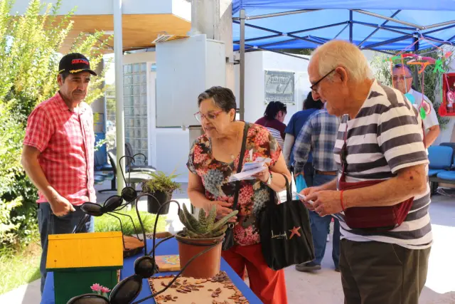 Inauguran huerto comunitario “Cultivando Bienestar” en el CESFAM Fray Jorge