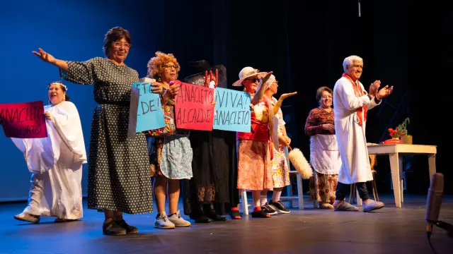 Adultos mayores mostraron sus dotes artísticos en Gala de Talentos en Ovalle