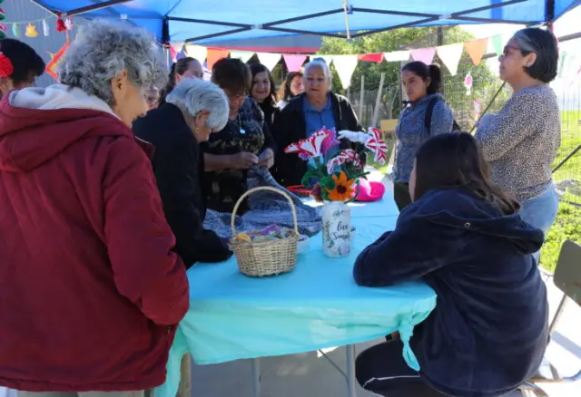 CECOSF San José de la Dehesa y Tejedoras de Sonrisas impulsan proyecto que une hilos, comunidad y bienestar