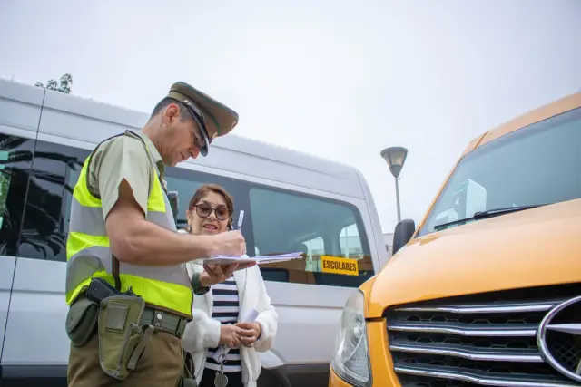 Ovalle refuerza seguridad del transporte escolar con fiscalización a furgones